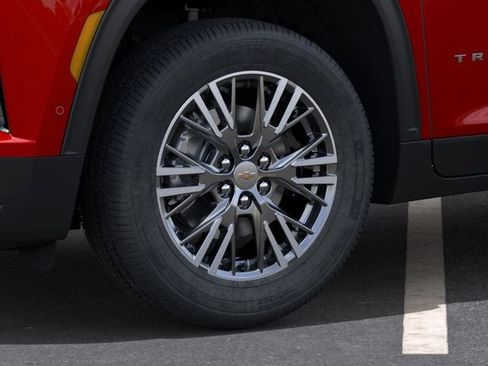 New 2026 Chevrolet Traverse LT w/ Enhanced Driving Package FWD image 9