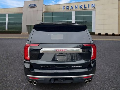 Used 2021 GMC Yukon Denali w/ Denali Premium Package image 6