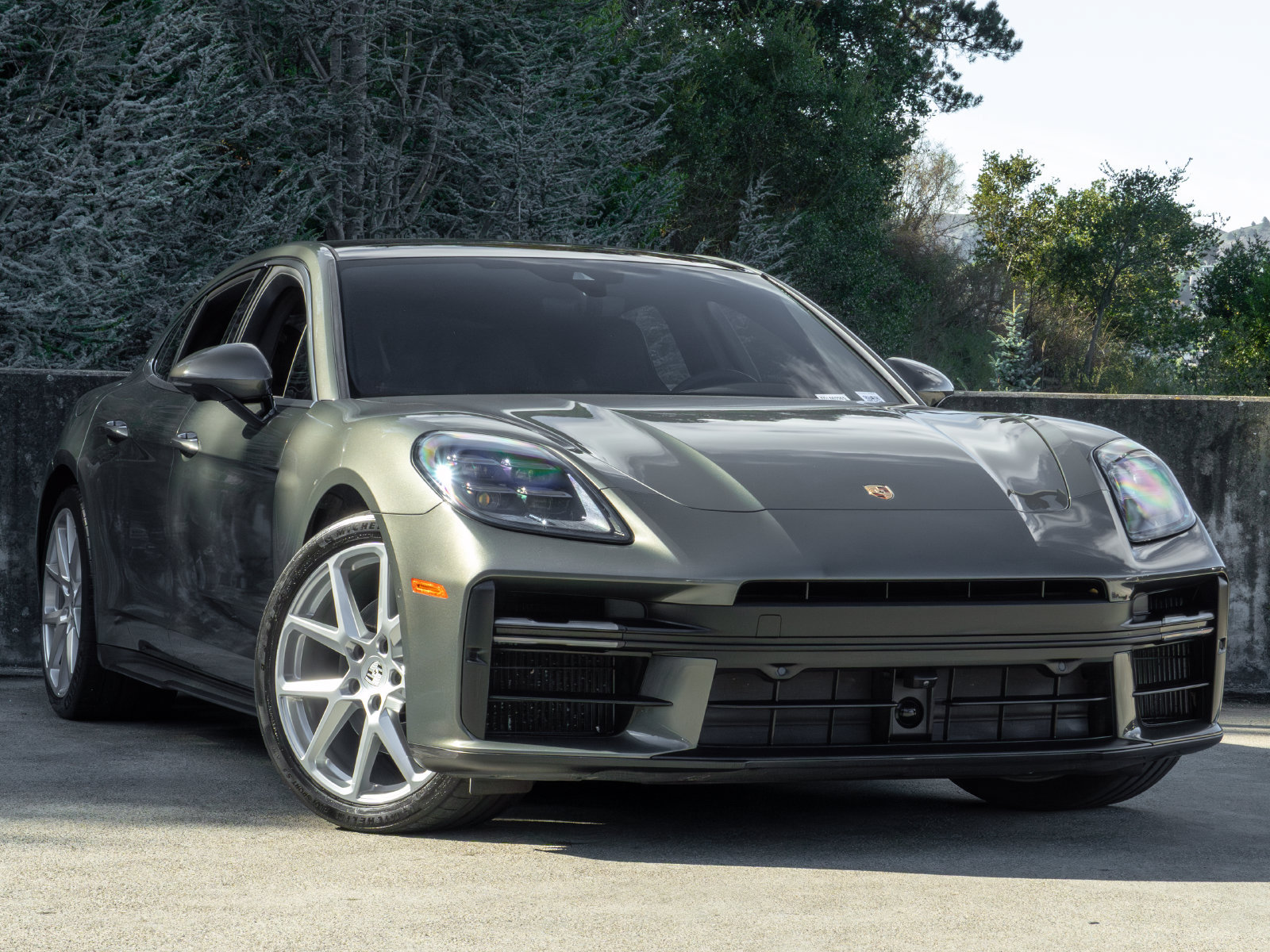 Certified 2024 Porsche Panamera image 6