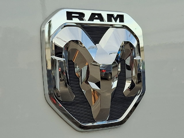 Used 2024 RAM ProMaster 2500 w/ Safety Group FWD image 29