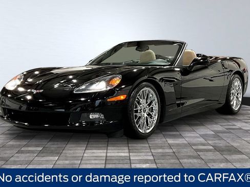 Used 2005 Chevrolet Corvette Convertible w/ Preferred Equipment Group RWD image 3
