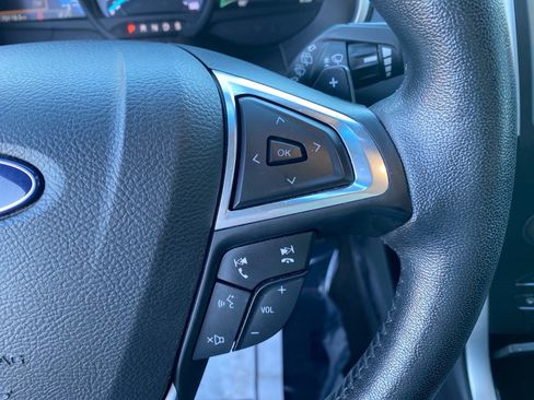 Used 2019 Ford Edge SEL w/ Equipment Group 201A AWD/4WD image 19