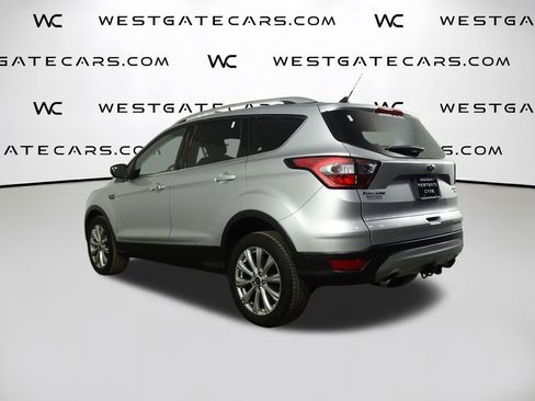 Used 2018 Ford Escape Titanium image 5