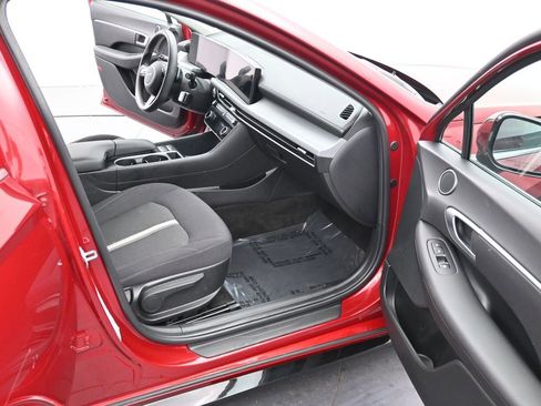 Used 2025 Hyundai Sonata SEL image 12
