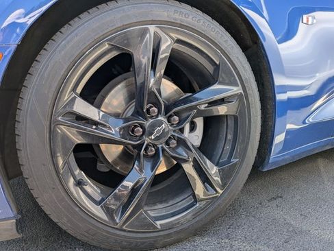 Used 2023 Chevrolet Camaro LT RWD image 21