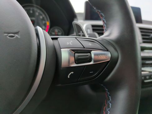 Used 2018 BMW M3 Competition image 22