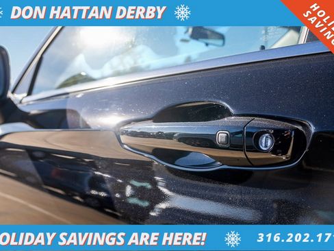 Used 2022 Mitsubishi Outlander SE image 40