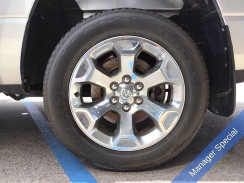 Used 2022 RAM 1500 Big Horn AWD/4WD image 18