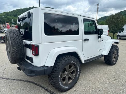 Used 2018 Jeep Wrangler Sport AWD/4WD image 4