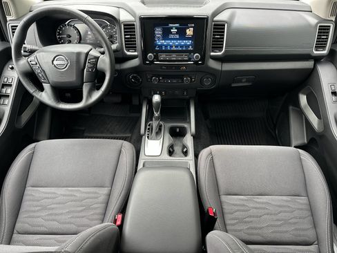 Certified 2024 Nissan Frontier SV w/ Hardbody Edition AWD/4WD image 12