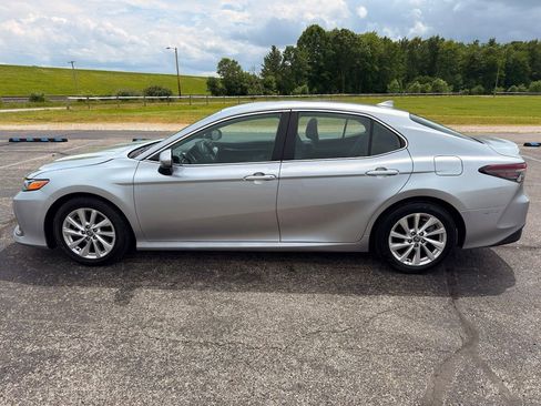 Used 2024 Toyota Camry LE FWD image 10
