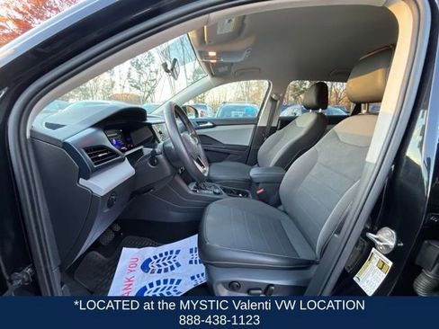 Certified 2022 Volkswagen Taos SE image 27