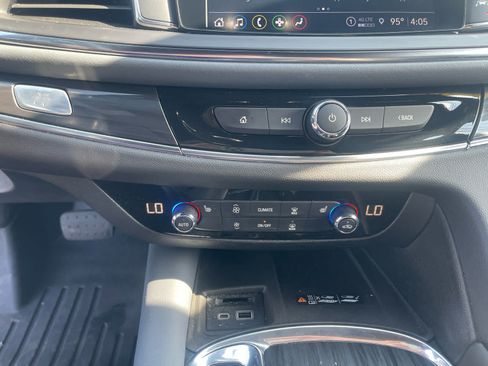 Used 2023 Buick Enclave Essence w/ Experience Buick Package FWD image 19