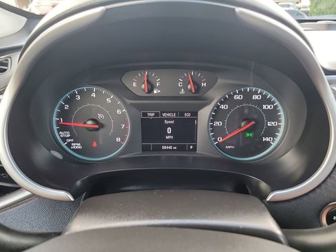 Used 2022 Chevrolet Malibu LS FWD image 32