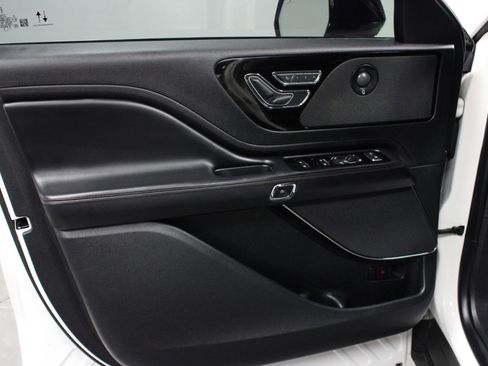 Used 2020 Lincoln Aviator Reserve w/ Equipment Group 201A image 11