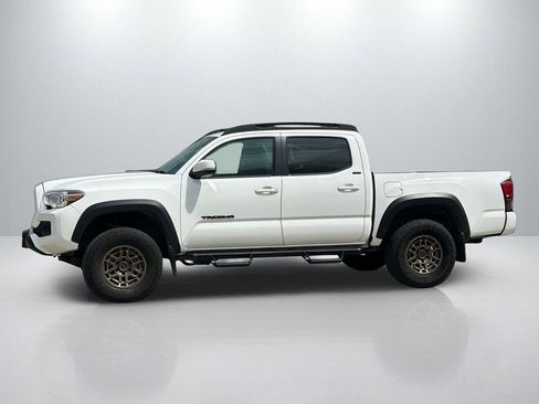Certified 2023 Toyota Tacoma 4x4 Double Cab w/ Trail Edition image 8