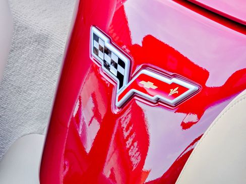 Used 2006 Chevrolet Corvette Convertible w/ Preferred Equipment Group image 29