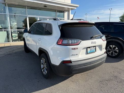 Used 2021 Jeep Cherokee Latitude Plus w/ Sun & Sound Group AWD/4WD image 4