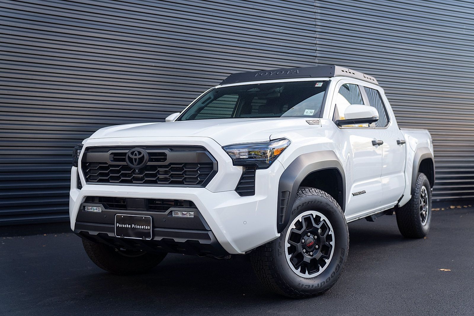 Used 2024 Toyota Tacoma TRD Off-Road w/ TRD Off Road Premium Package AWD/4WD image 1