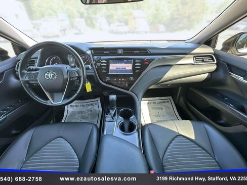 Used 2019 Toyota Camry SE FWD image 22