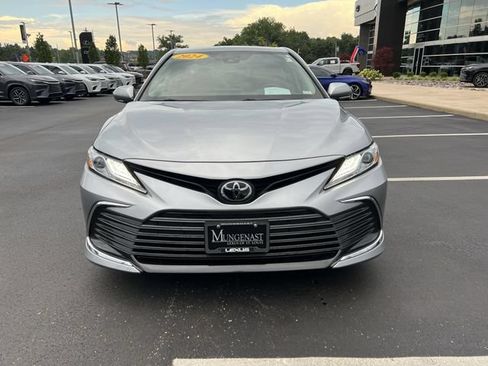 Used 2024 Toyota Camry XLE FWD image 7