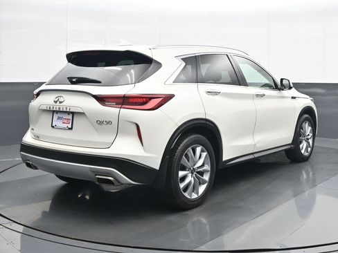 Used 2022 INFINITI QX50 Essential image 6