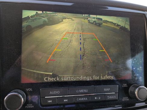 Used 2021 Nissan Titan SV w/ SV Convenience Package AWD/4WD image 10