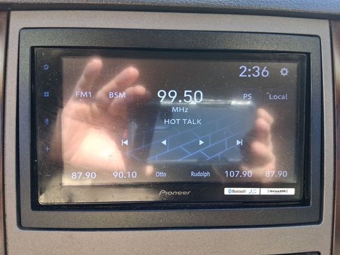 Used 2012 Ford F250 Lariat w/ Lariat Interior Pkg image 50