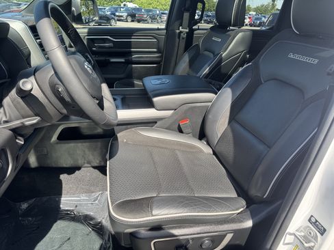 Used 2025 RAM 1500 Laramie AWD/4WD image 13