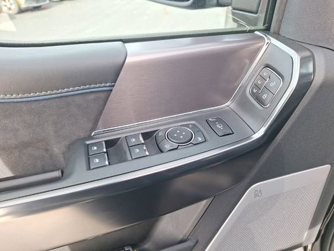 New 2026 Ford F350 Platinum image 3