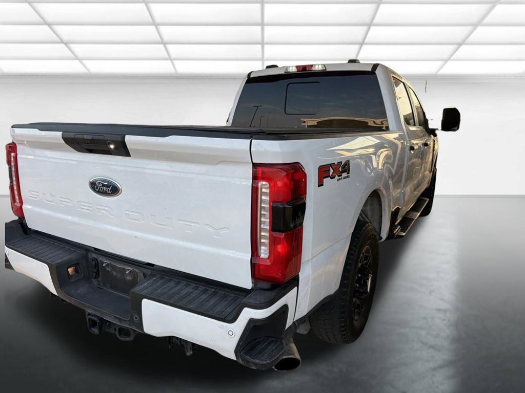 Used 2024 Ford F250 XL w/ STX Appearance Package AWD/4WD image 2