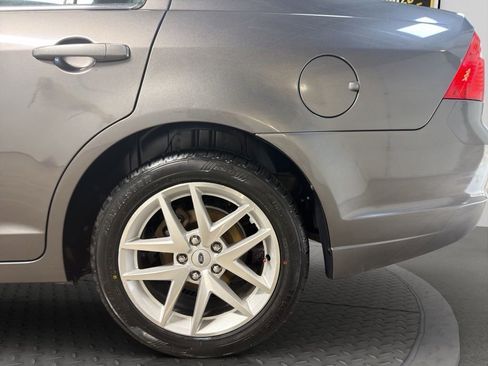 Used 2010 Ford Fusion SEL image 25