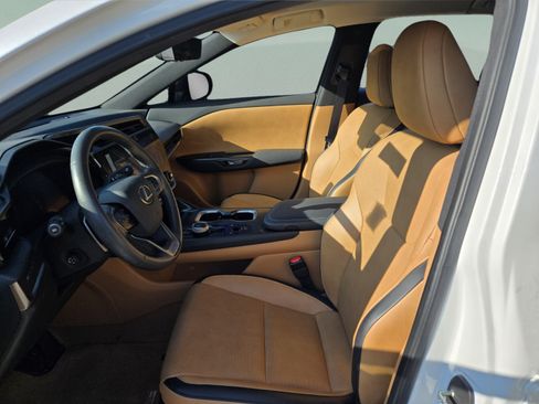 Used 2023 Lexus RZ 450e Premium w/ Technology Package AWD/4WD image 10