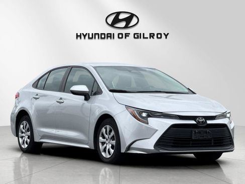 Used 2023 Toyota Corolla LE FWD image 7