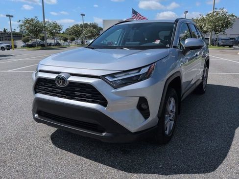 Certified 2025 Toyota RAV4 XLE w/ Convenience Package AWD/4WD image 8