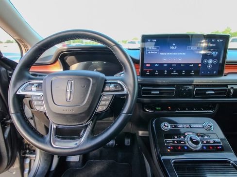 Used 2023 Lincoln Nautilus Reserve w/ Equipment Group 202A AWD/4WD image 31