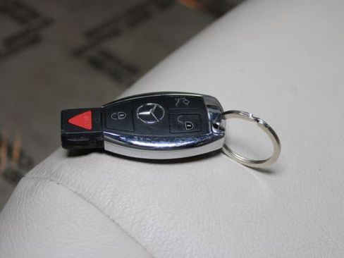 Used 2014 Mercedes-Benz E 350 4MATIC image 14