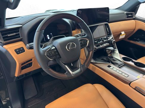 New 2026 Lexus LX 600 4WD w/ Luxury Package image 23