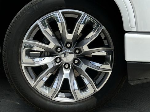 Used 2025 GMC Sierra 1500 Denali image 10