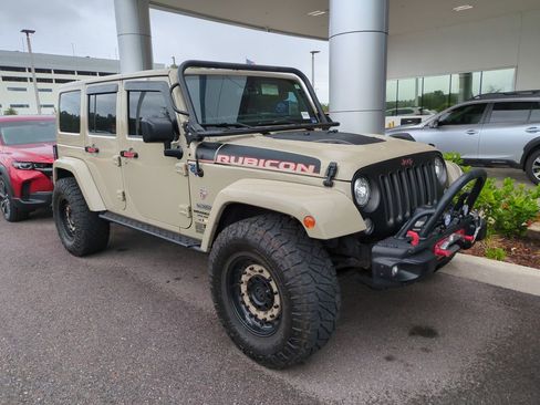 Used 2017 Jeep Wrangler Unlimited Rubicon image 2