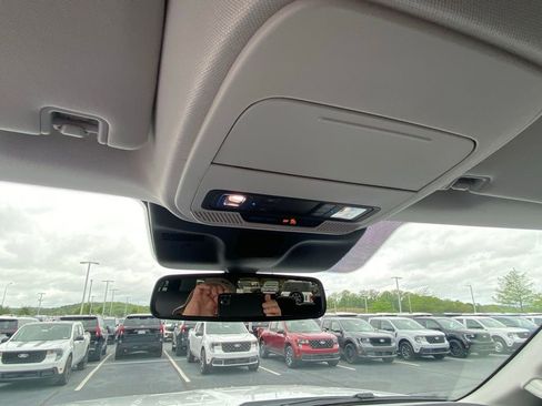 New 2026 Ford Expedition Active RWD image 19