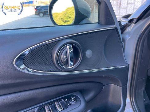 Used 2017 MINI Cooper Clubman ALL4 w/ Premium Package image 35