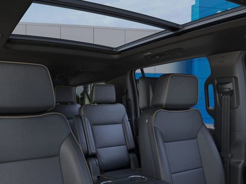 New 2026 Chevrolet Suburban Premier image 24
