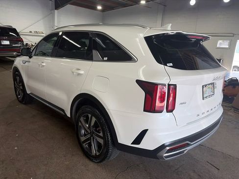 Used 2022 Kia Sorento SX image 6