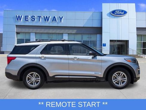 Used 2020 Ford Explorer XLT w/ Equipment Group 202A RWD image 2