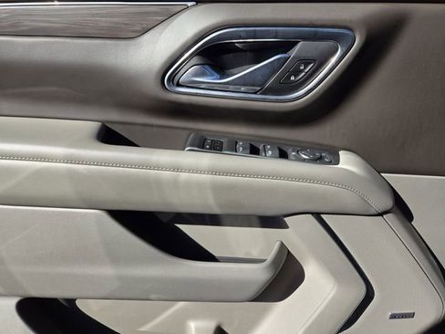 Used 2021 Chevrolet Tahoe LT image 23