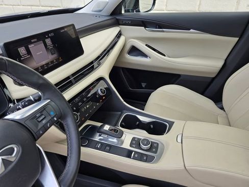Used 2023 INFINITI QX60 Sensory w/ Vision Package AWD/4WD image 22