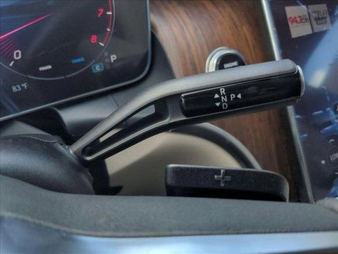 Certified 2025 Mercedes-Benz GLC 300 4MATIC image 11