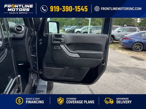 Used 2018 Jeep Wrangler Unlimited Sahara AWD/4WD image 11