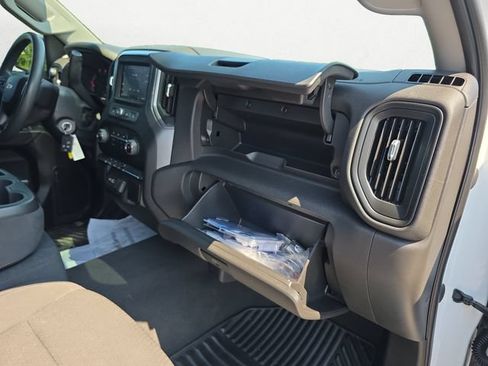 Used 2022 Chevrolet Silverado 1500 Custom AWD/4WD image 16